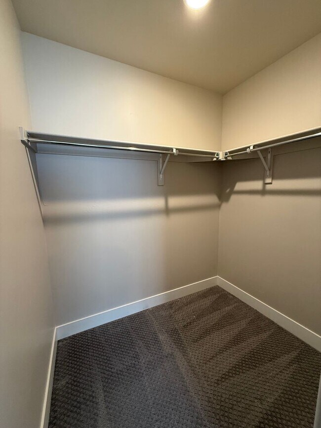 Building Photo - Modern Townhouse with Rooftop Deck & Mountain Views Near Sloan’s Lake!!