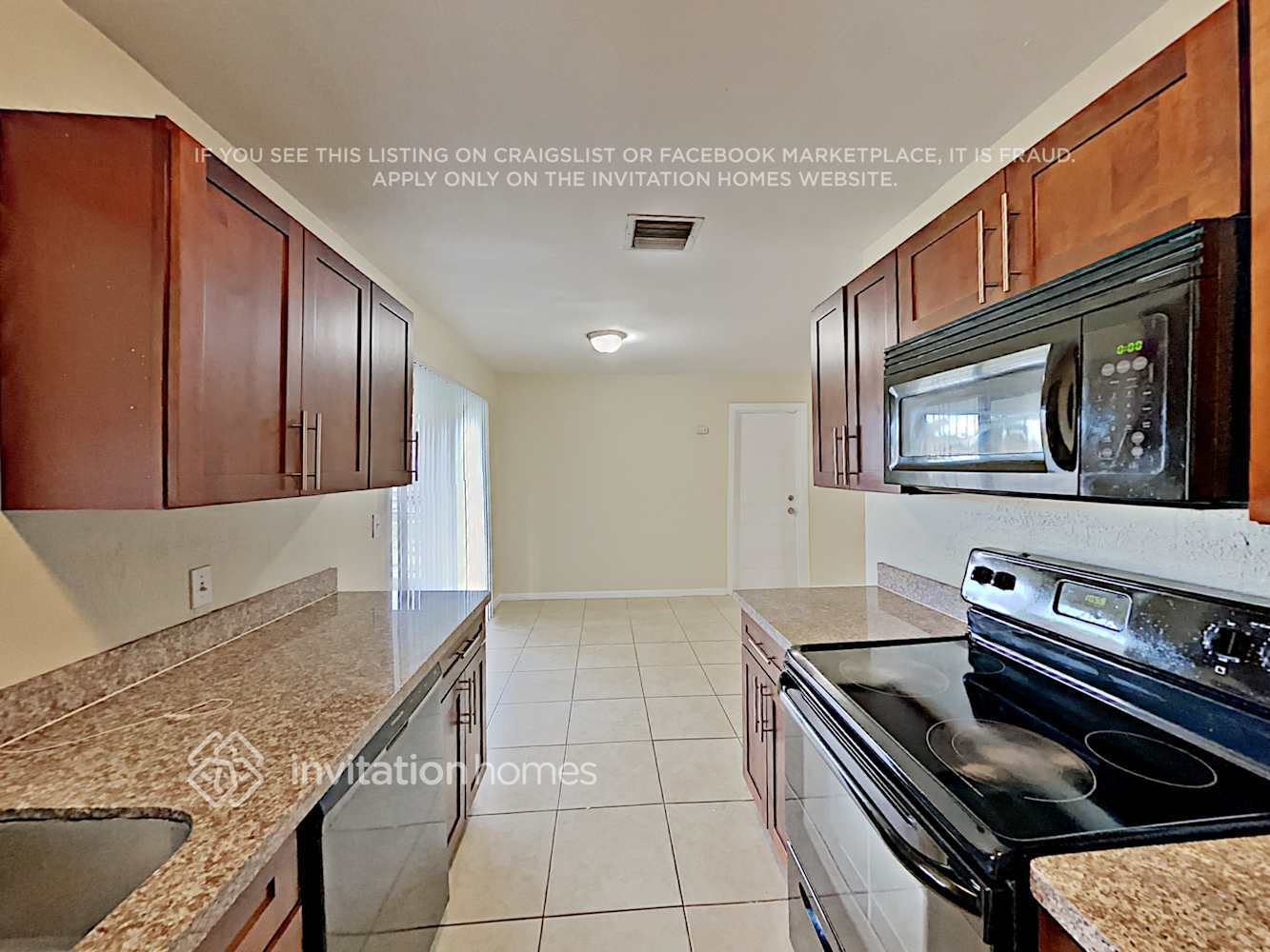 Building Photo - 364 Henthorne Dr
