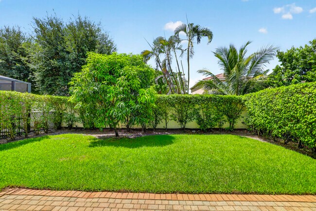 Building Photo - 7630 Topiary Ave