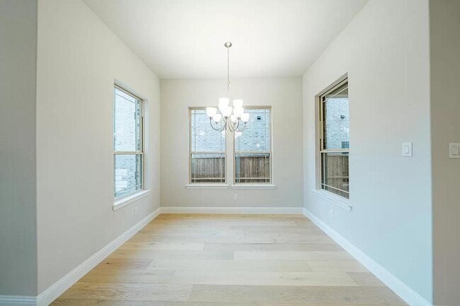 Building Photo - 7613 Regal Ln