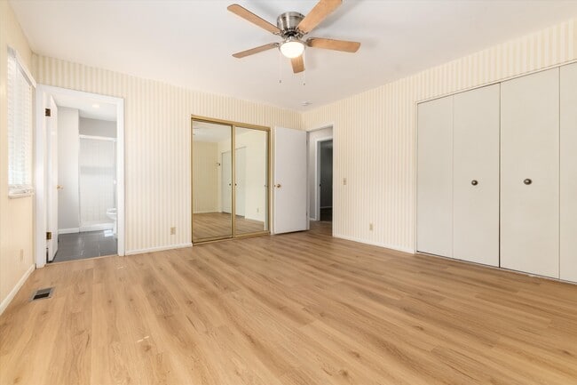 Building Photo - 7426 S Quince Ct