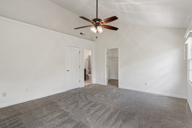 Building Photo - 12735 Edgemont Way
