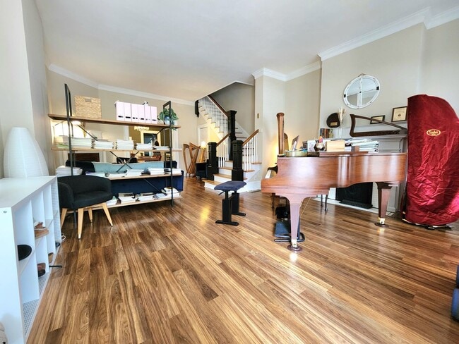 Building Photo - Elegant, spacious, modern Victorian in the...