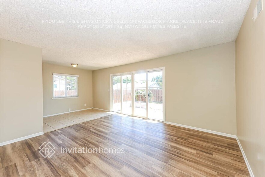 Building Photo - 2815 St Elmo Dr
