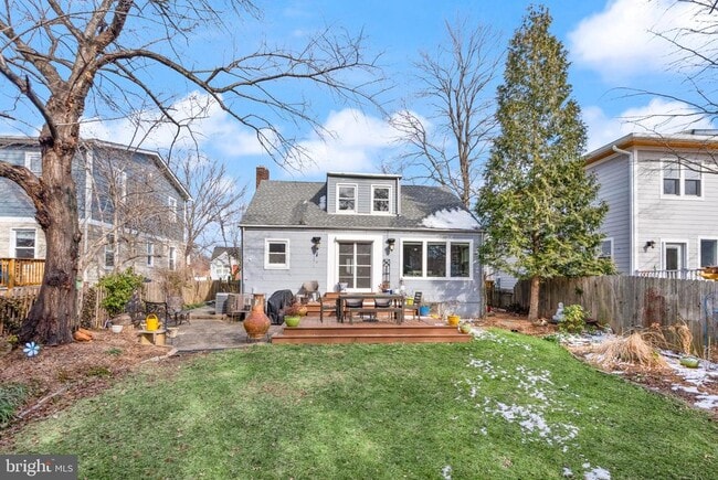 Building Photo - 1804 S Oakland St