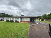Building Photo - "Charming 3-Bedroom Retreat on Hwy 45 with...