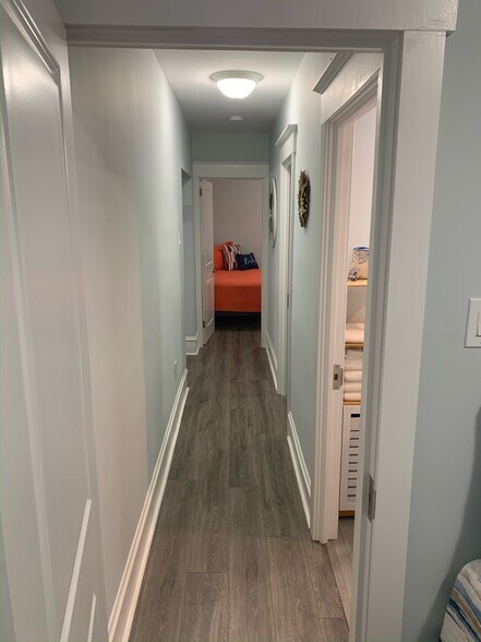 Building Photo - 610 Chelsea Pl