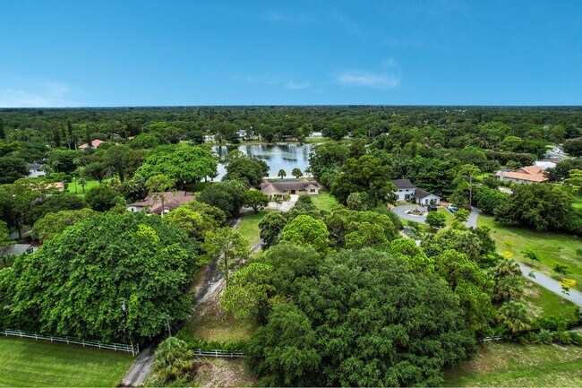 Building Photo - 4529 Square Lake Dr