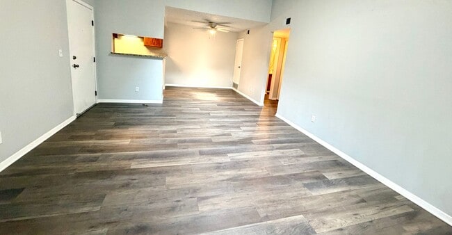 Building Photo - 908 S Walden Way