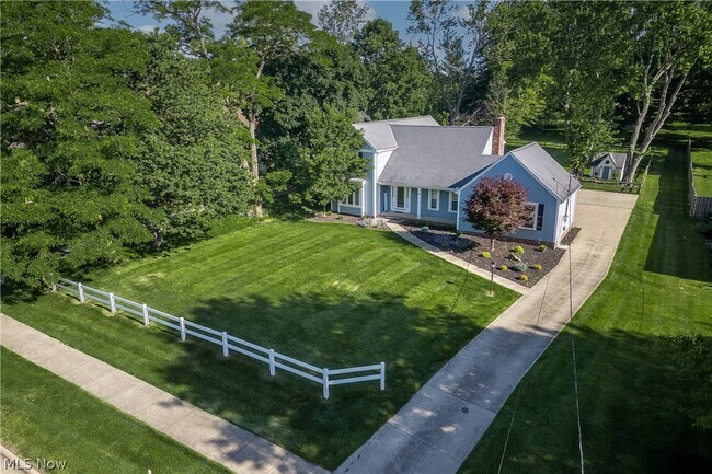 Building Photo - 2950 Royalwood Rd