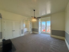 Building Photo - 14th &amp; B