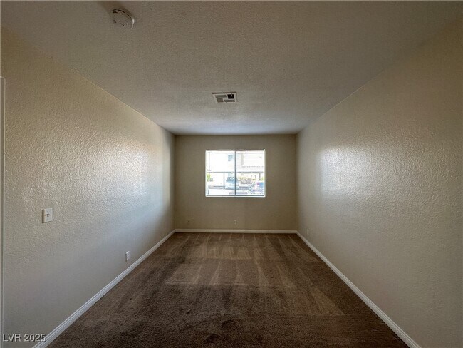 Building Photo - 3151 N Soaring Gulls Dr