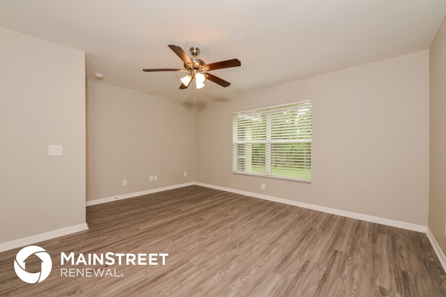 Building Photo - 1876 N San Mateo Dr
