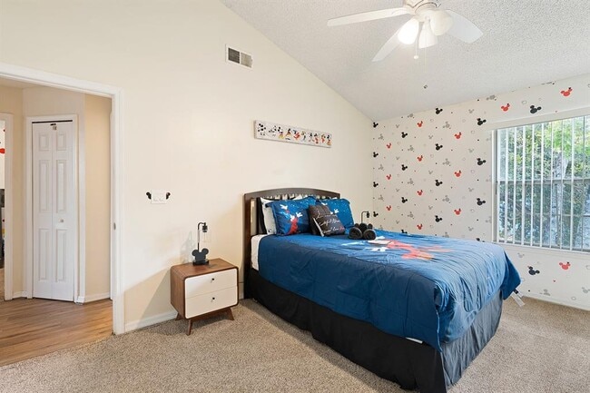 Building Photo - 2735 N Poinciana Blvd