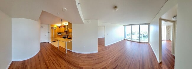 Building Photo - MOANA PACIFIC 2 BEDROOM! NEW WOOD FLOORS!