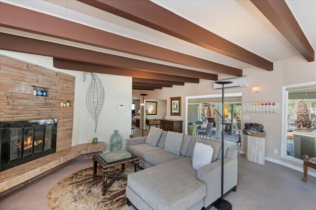 Building Photo - 54925 Avenida Ramirez