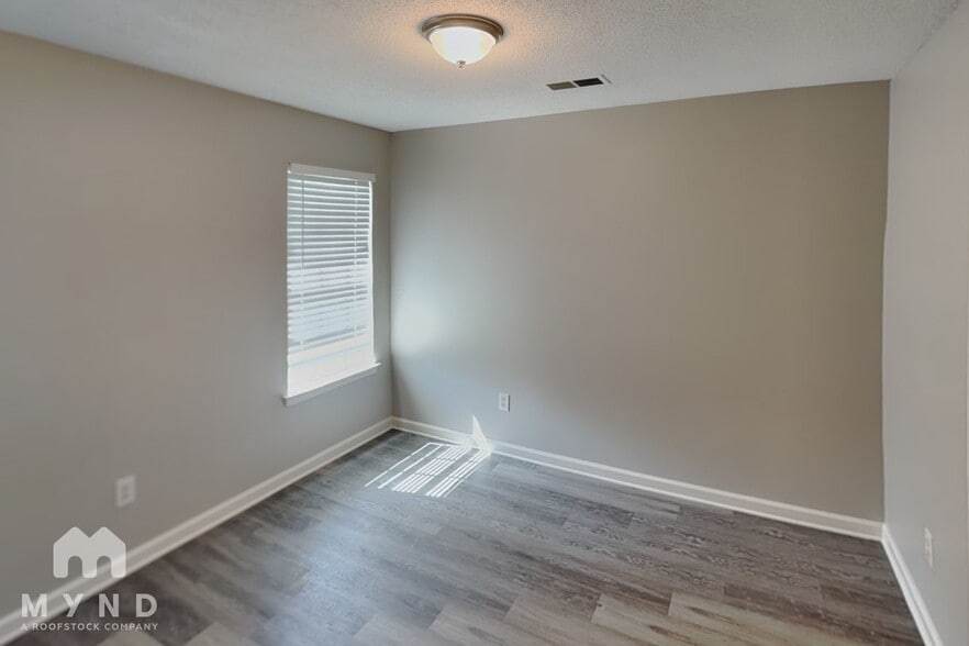 Building Photo - 1142 Cross Valley Cove
