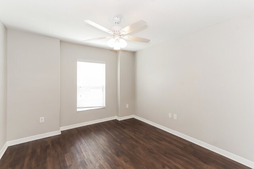Building Photo - 7334 Lumber Port Dr