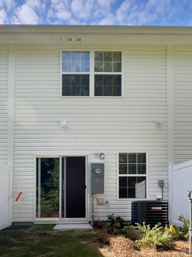 Building Photo - 1836 Autumn Mist