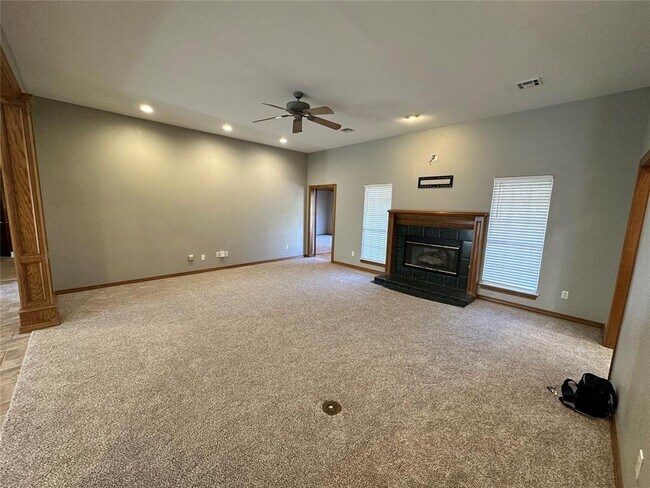 Building Photo - 1819 Duckhawk Ct