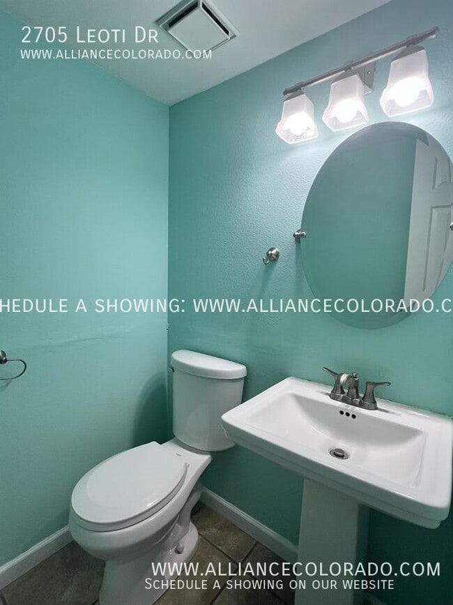 Building Photo - 2705 Leoti Dr