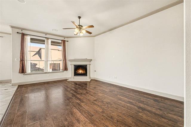 Building Photo - 588 Deverson Dr