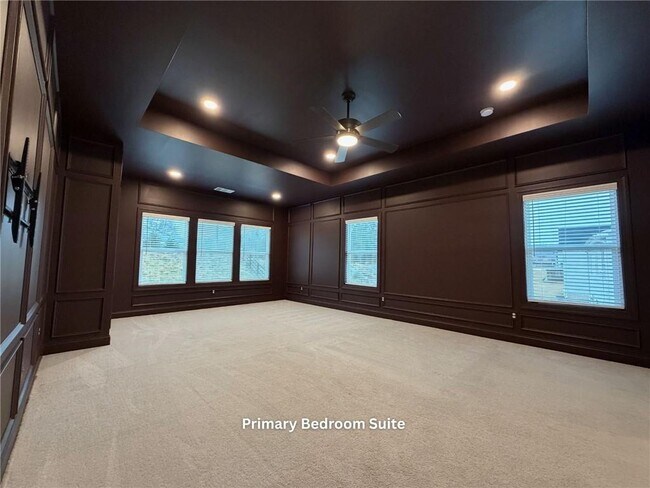 Building Photo - 3770 Andover St