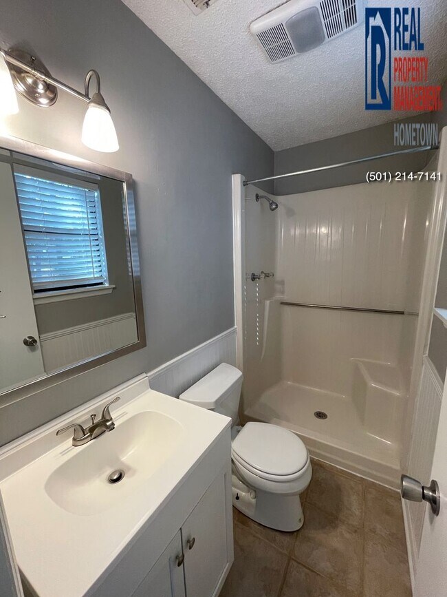 Building Photo - 2712 Carywood Dr