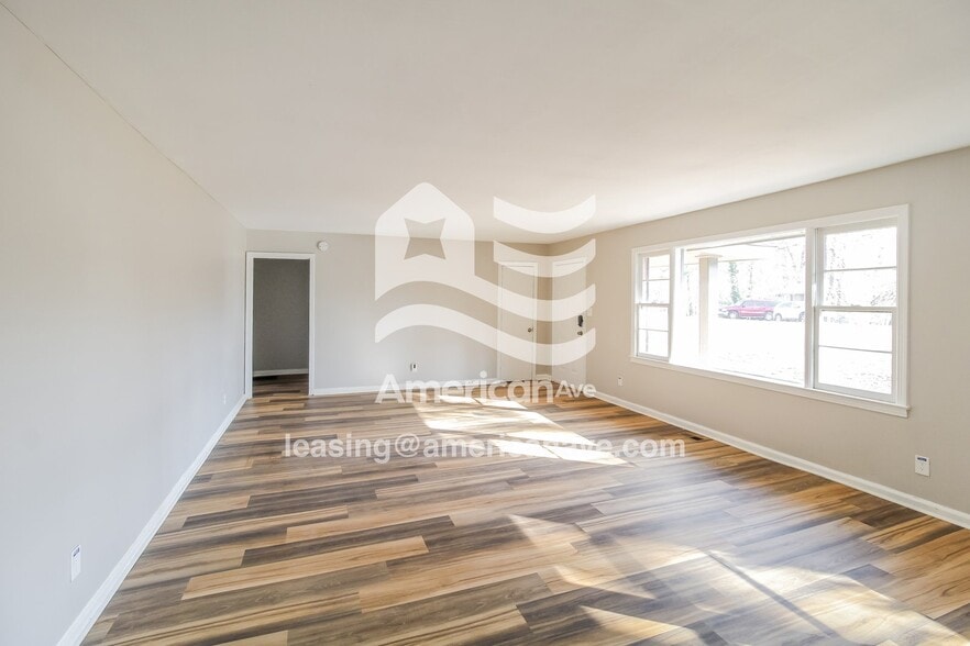 Building Photo - 105 Cumberland Rd