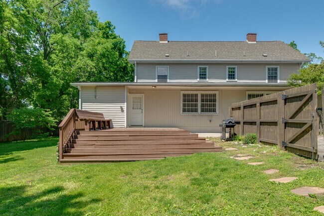 Building Photo - 946 Caldwell Ln