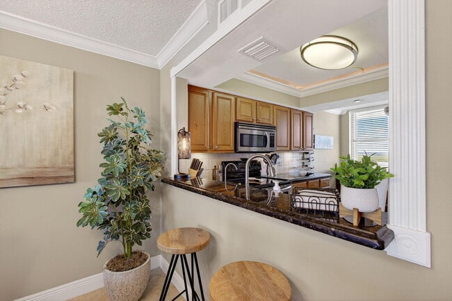 Building Photo - 5055 N Hwy A1A