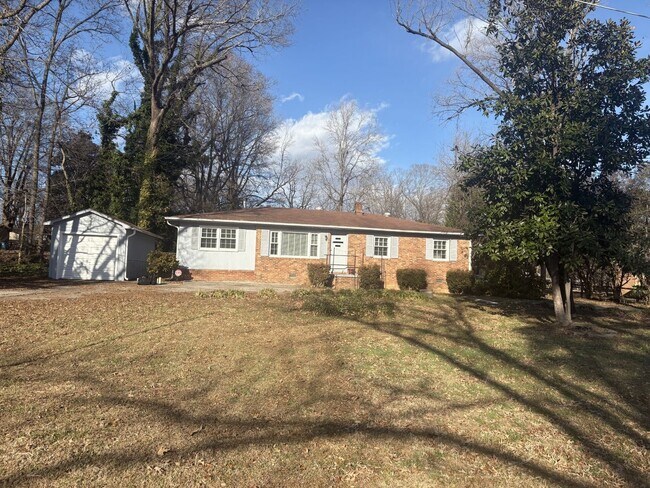 Building Photo - 205 Venus Dr