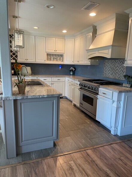 Building Photo - 9212 Pennywood Rd