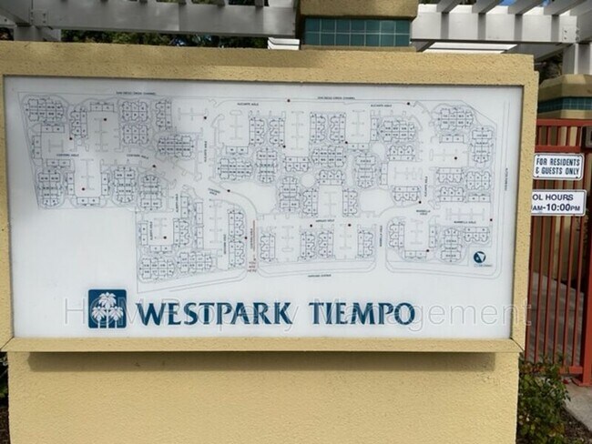 Building Photo - 113 Alberti Aisle