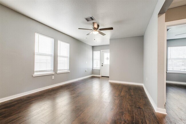 Building Photo - 1212 Hamblen St