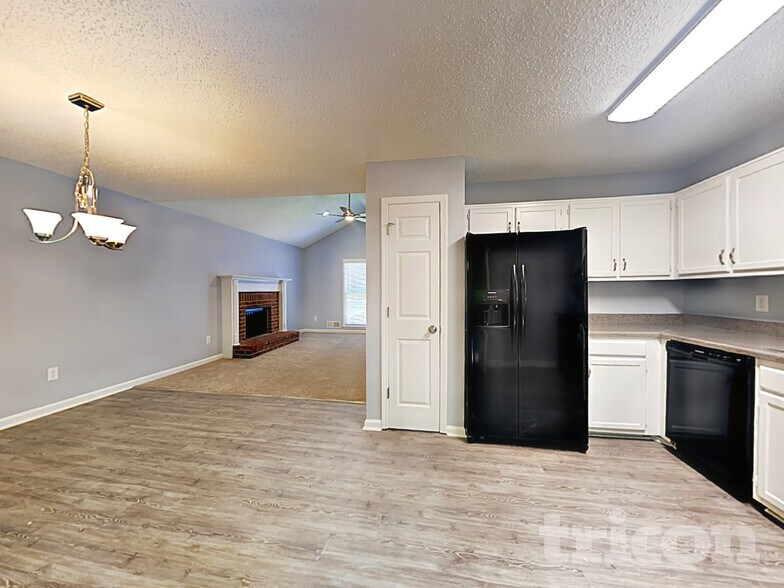 Building Photo - 436 Amber Way