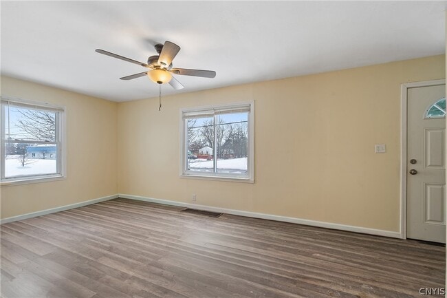 Building Photo - 429 Beechwood Ave