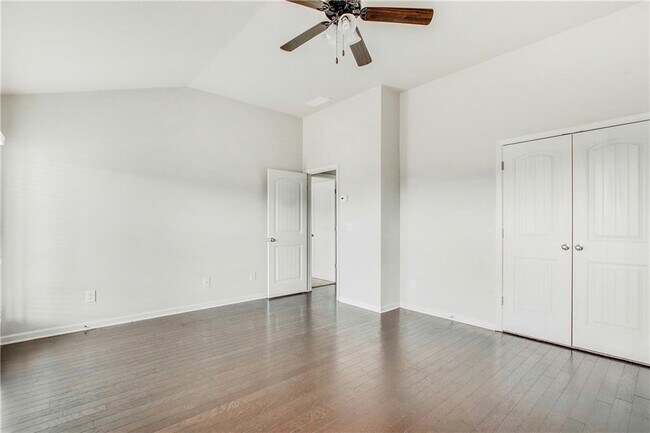 Building Photo - 315 Argyle Ct