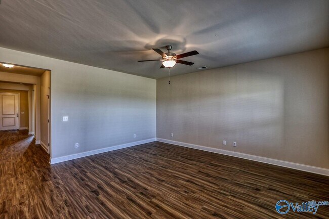 Building Photo - 12861 Tallulah Dr