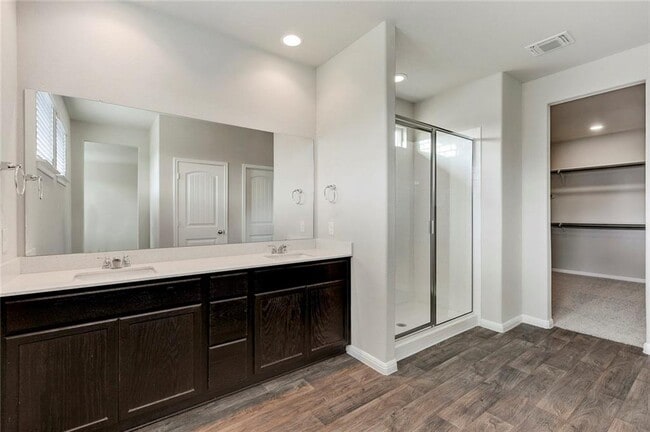 Building Photo - 14505 Frankel Loop