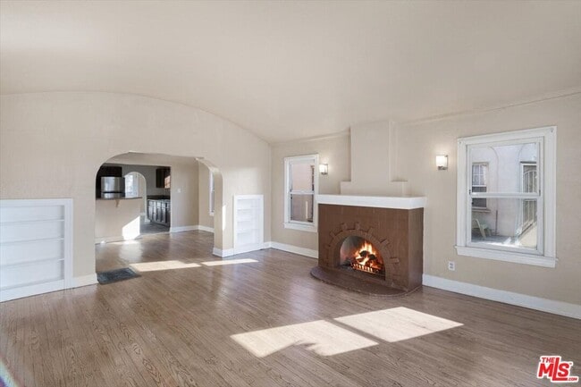 Building Photo - 7818 Dalton Ave