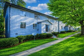 Building Photo - Spacious All-Electric 2BR Stay in the Heart of Atlanta