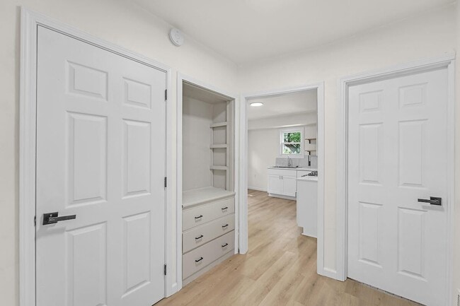 Building Photo - 3527 N 14th St