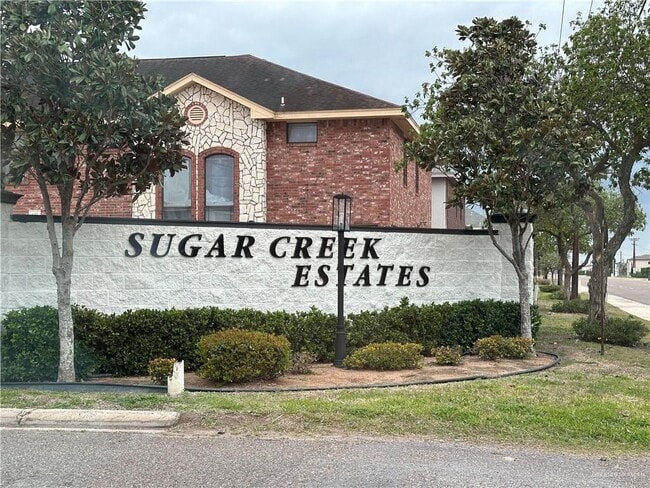 Building Photo - 25 W Fig Ave