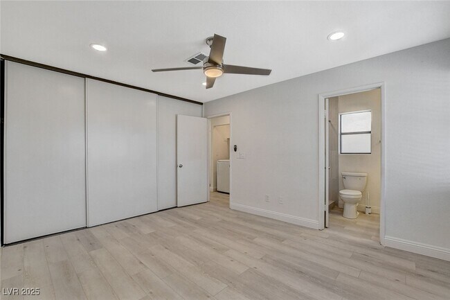 Building Photo - 4683 Calderwood St