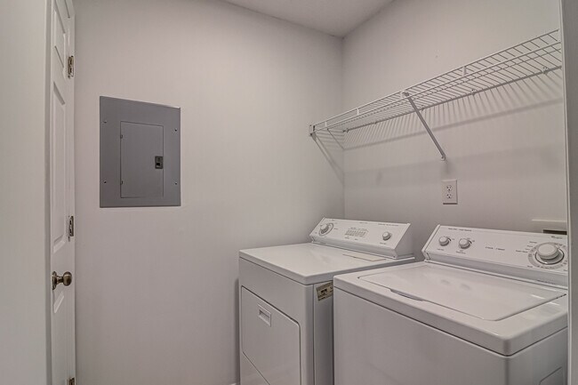 Building Photo - 3650 Morris Farm Dr