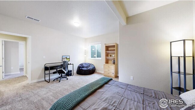 Building Photo - 532 Mount Rainier St