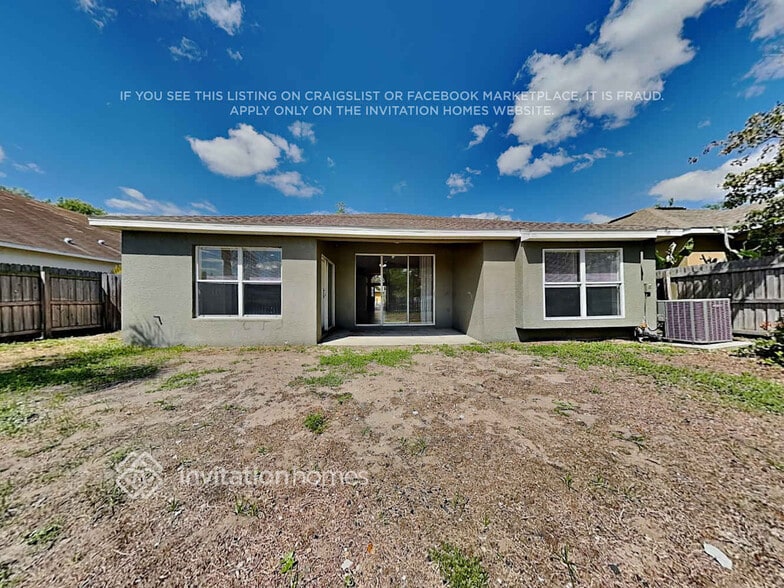 Building Photo - 6815 Monarch Park Dr