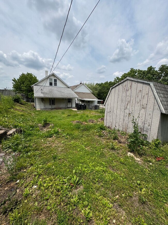 Building Photo - Spacious Four Bedroom House Close to Downtown Lafayette!