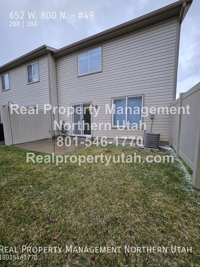 Building Photo - 652 W 800 N